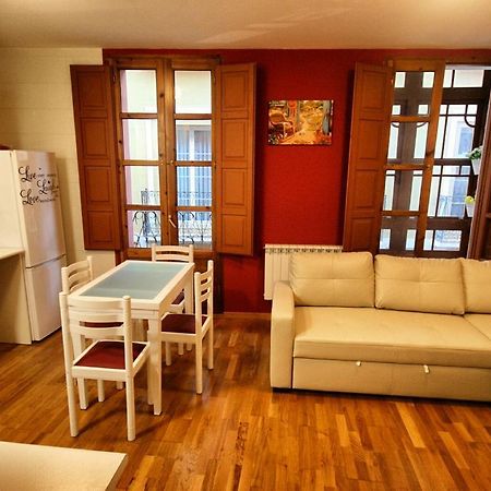 El Mirador Del Rioja, Zona Laurel Apartment โลโกรโญ ภายนอก รูปภาพ