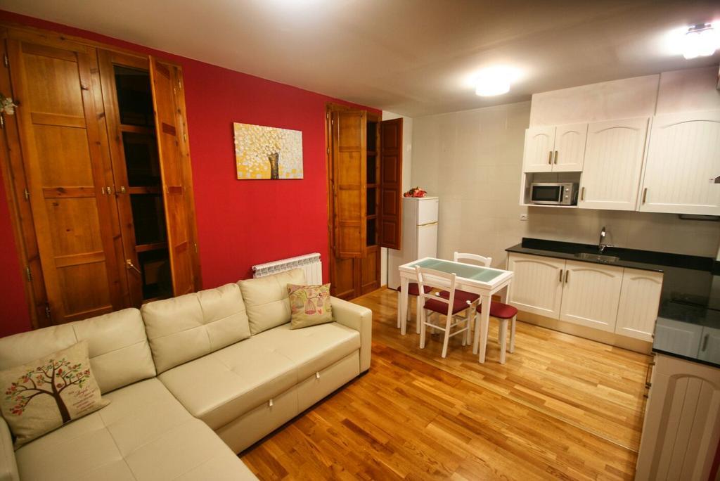 El Mirador Del Rioja, Zona Laurel Apartment โลโกรโญ ภายนอก รูปภาพ