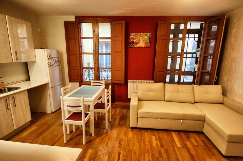 El Mirador Del Rioja, Zona Laurel Apartment โลโกรโญ ภายนอก รูปภาพ